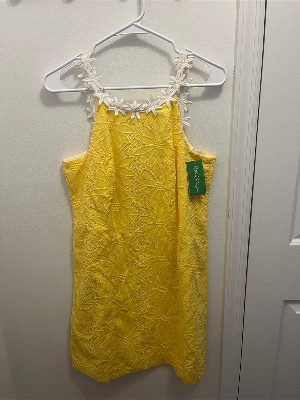 Lilly Pulitzer Eyelet Annabelle Shift Dress jumbo sunflower eyelet size 6 NWT